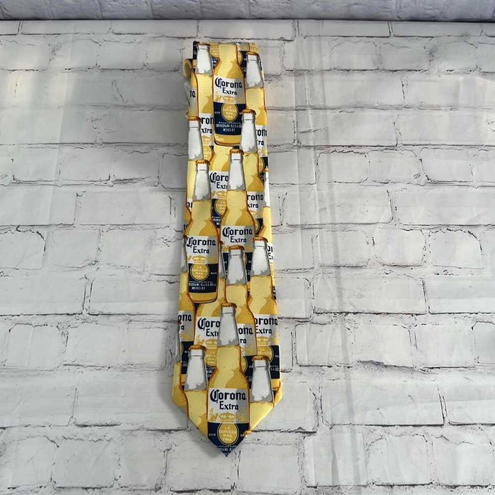 Corona beer print men’s necktie